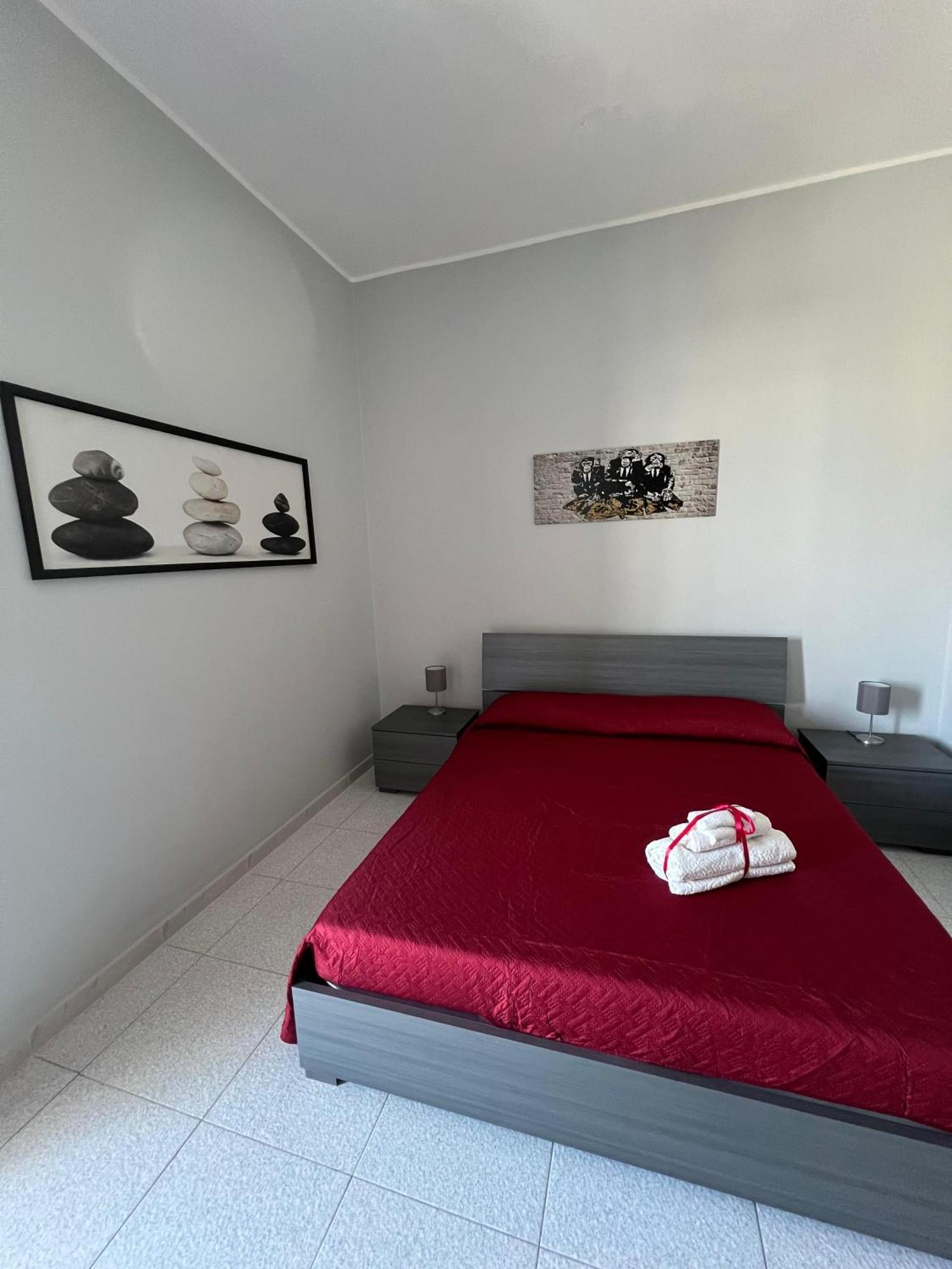 Settetrequattro Rooms 锡拉库扎 外观 照片
