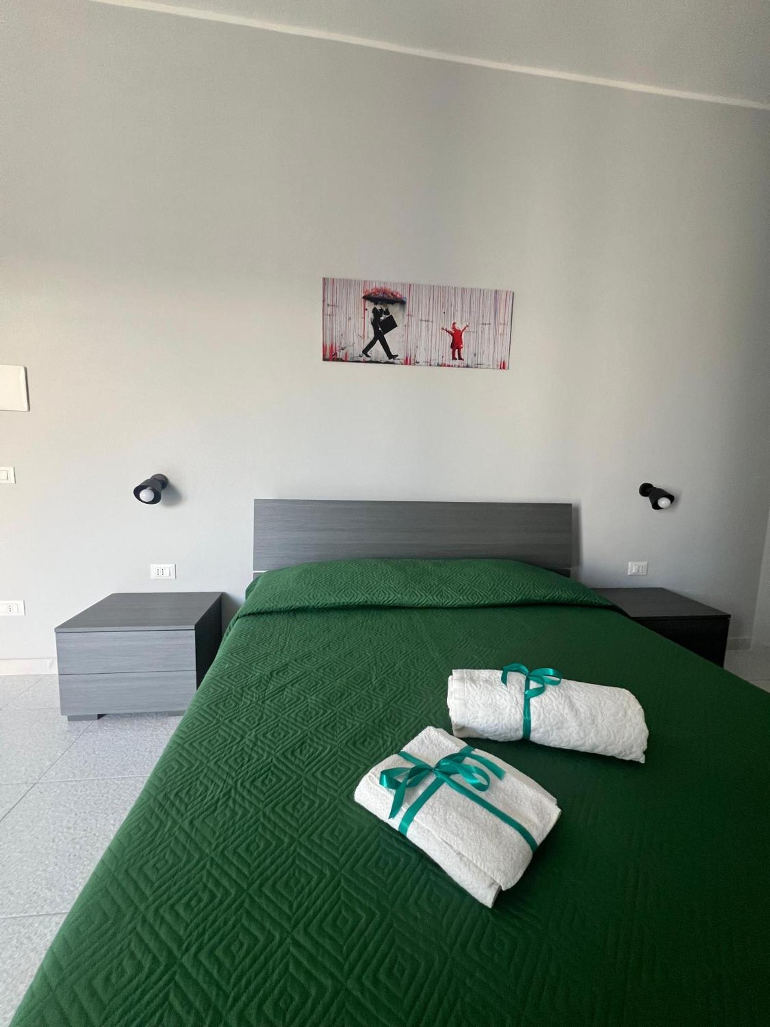 Settetrequattro Rooms 锡拉库扎 外观 照片