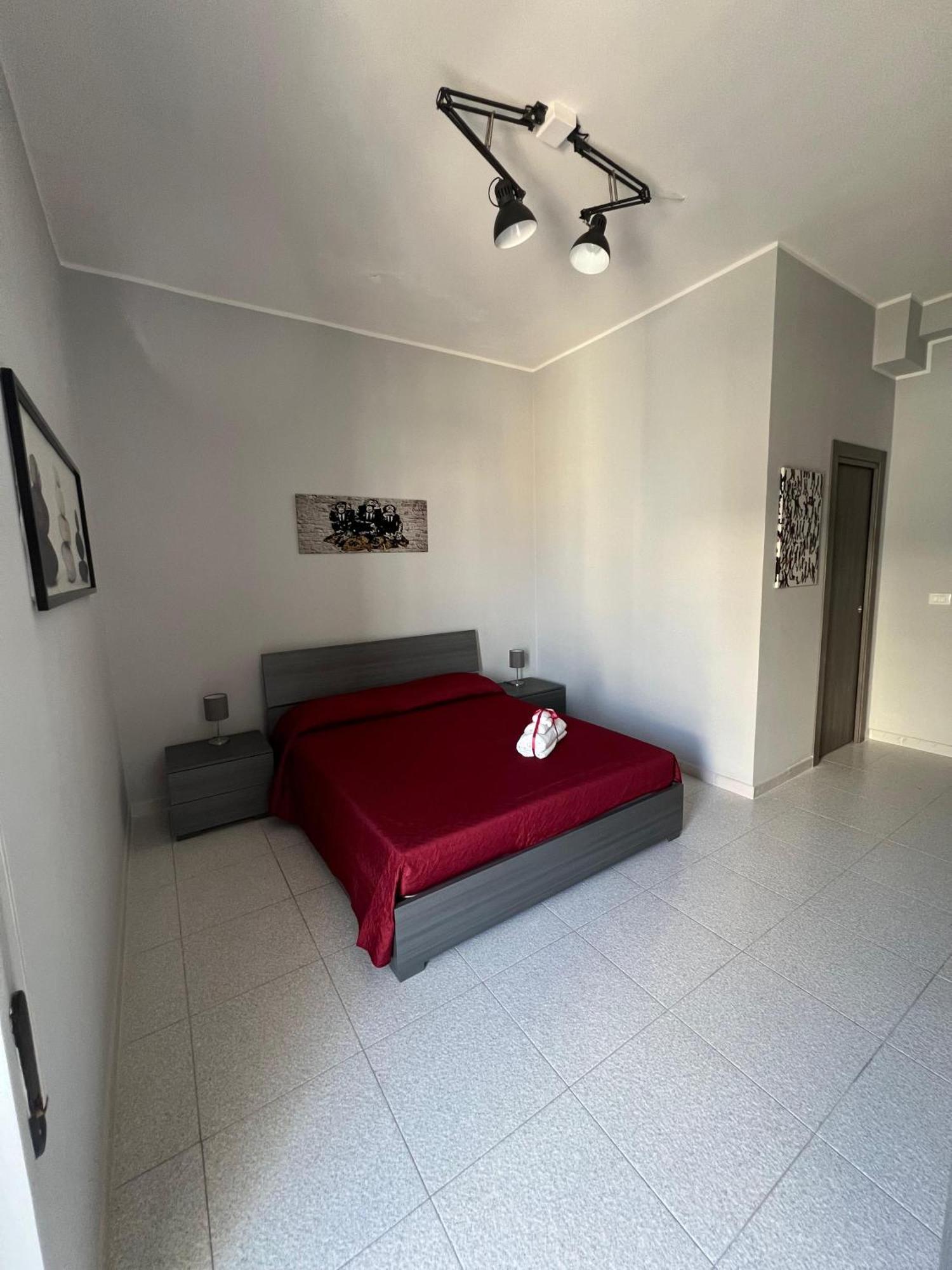 Settetrequattro Rooms 锡拉库扎 外观 照片
