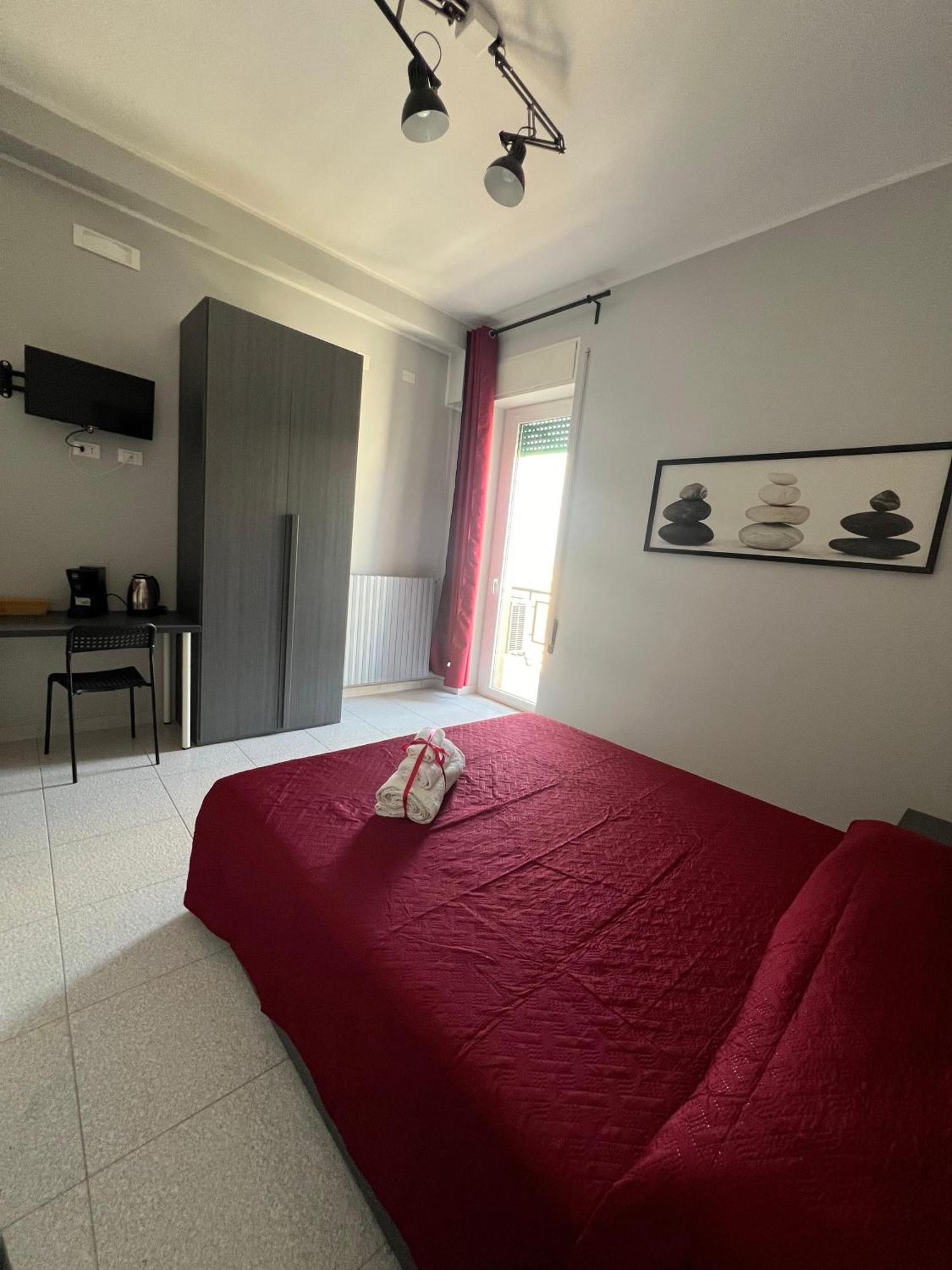 Settetrequattro Rooms 锡拉库扎 外观 照片