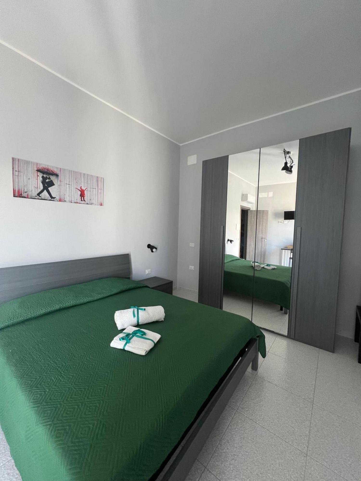 Settetrequattro Rooms 锡拉库扎 外观 照片